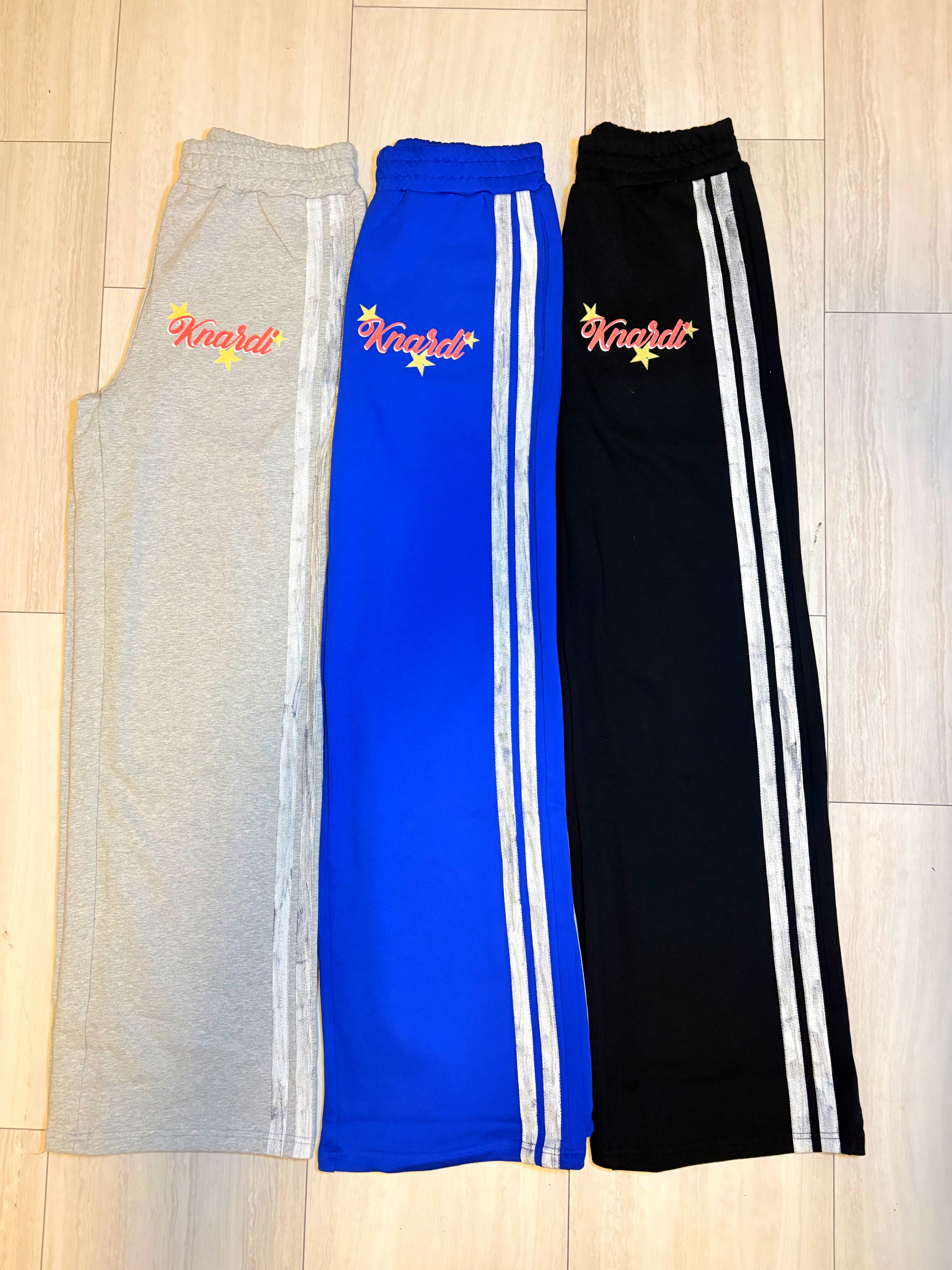 BLACK STARGAZE SWEATS